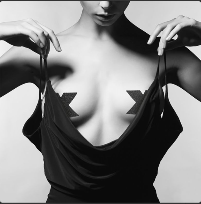 Cubrepezones Adhesivos - Imagen 5